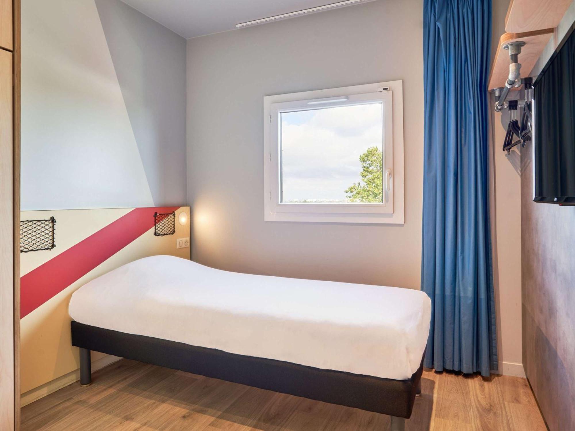 Ibis Budget Villemomble Eksteriør bilde